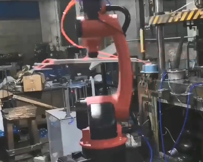 1510+1508机器人冲压成型