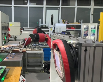 1820汽车内饰冲压成型